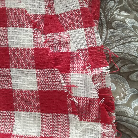 Vintage Red and White Check Calico Material and Assorted Ribbons - Picture 5 of 6